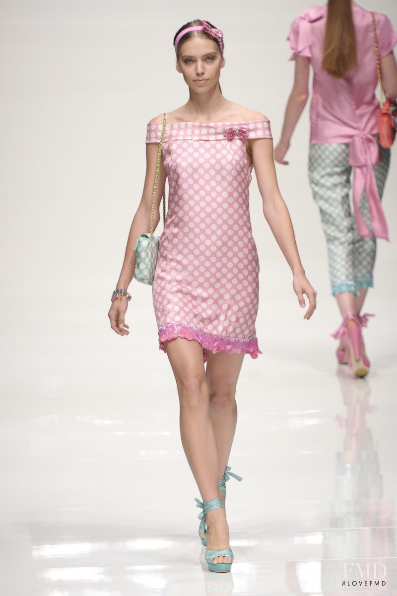 be Blumarine fashion show for Spring/Summer 2011