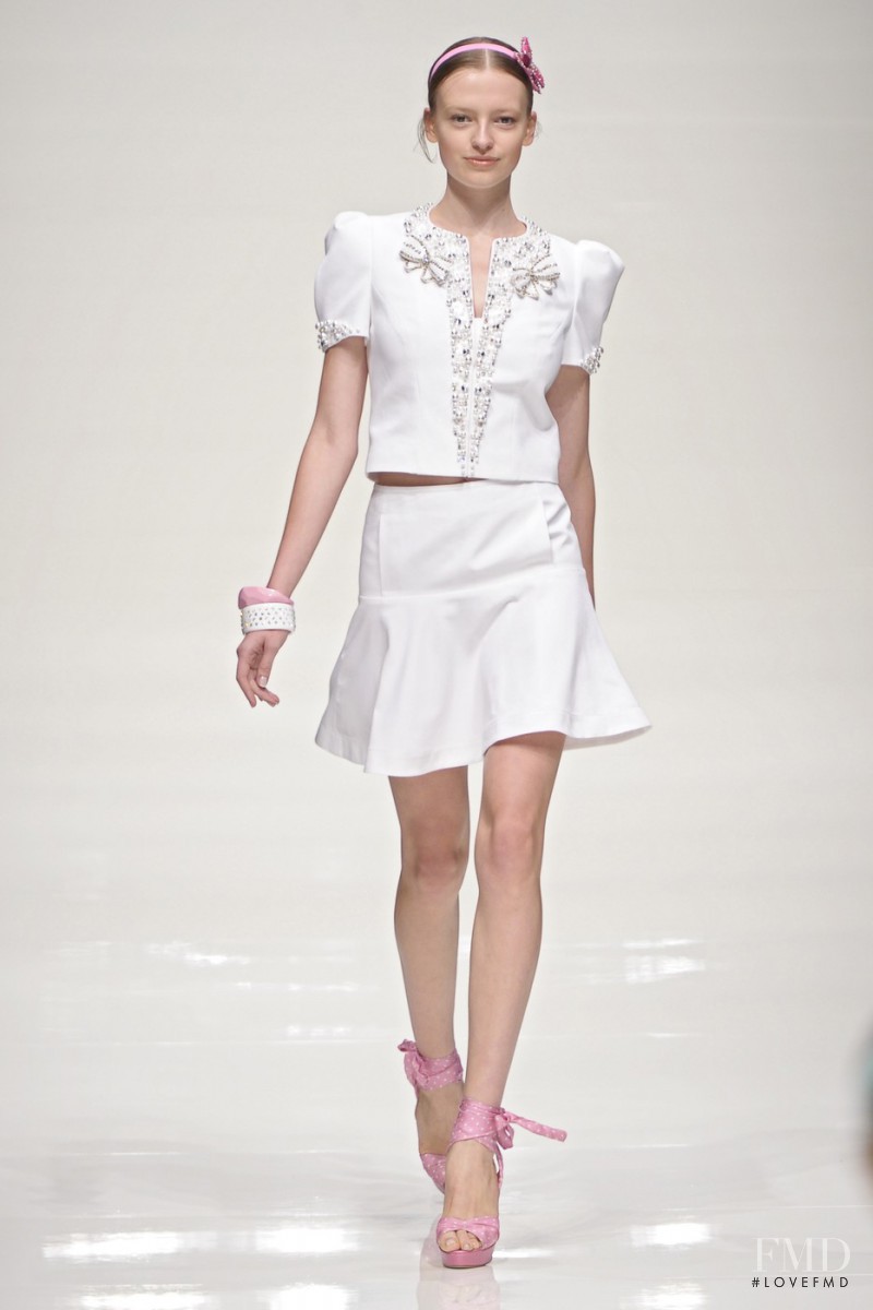 be Blumarine fashion show for Spring/Summer 2011