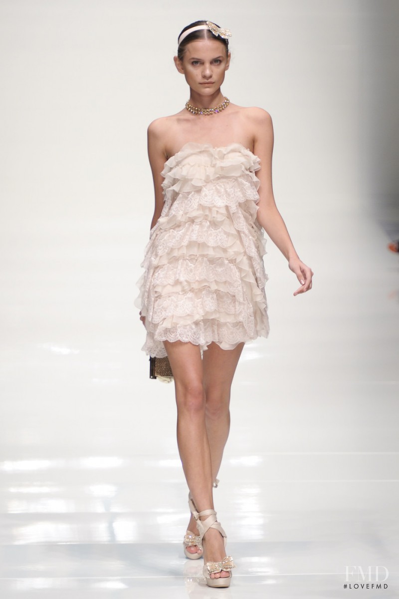 be Blumarine fashion show for Spring/Summer 2011