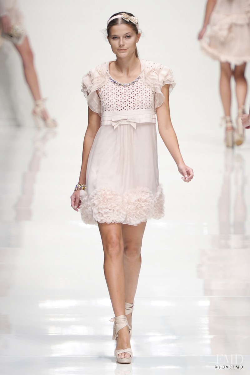 be Blumarine fashion show for Spring/Summer 2011