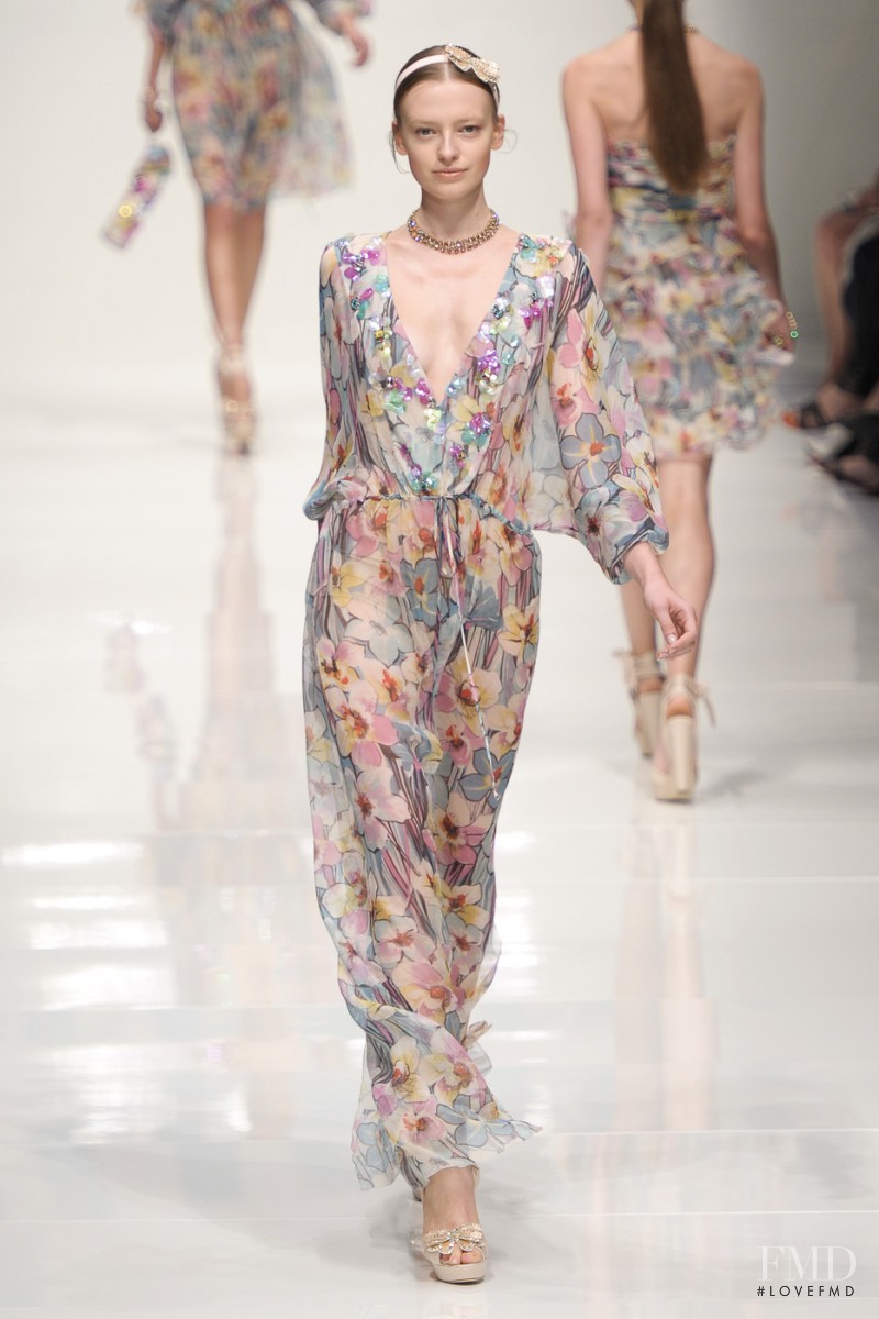 be Blumarine fashion show for Spring/Summer 2011