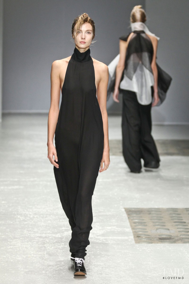 Moon Young Hee fashion show for Spring/Summer 2013