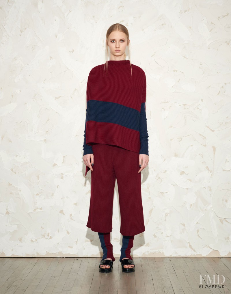 Alexandra Titarenko featured in  the Victor Alfaro fashion show for Autumn/Winter 2015