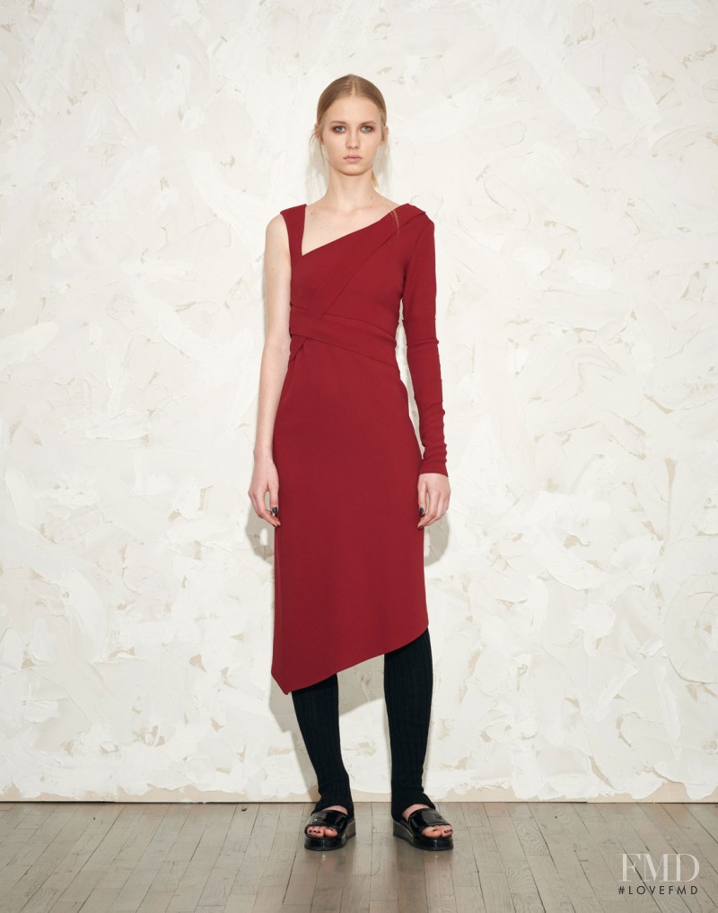 Alexandra Titarenko featured in  the Victor Alfaro fashion show for Autumn/Winter 2015