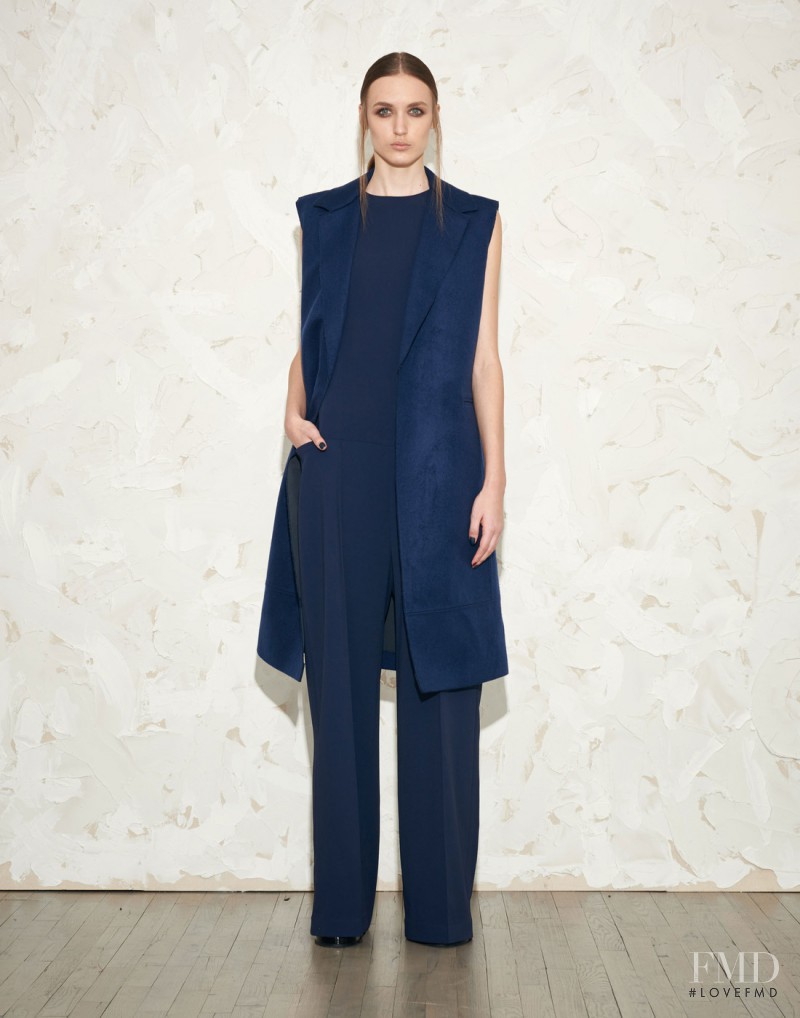 Stasha Yatchuk featured in  the Victor Alfaro fashion show for Autumn/Winter 2015
