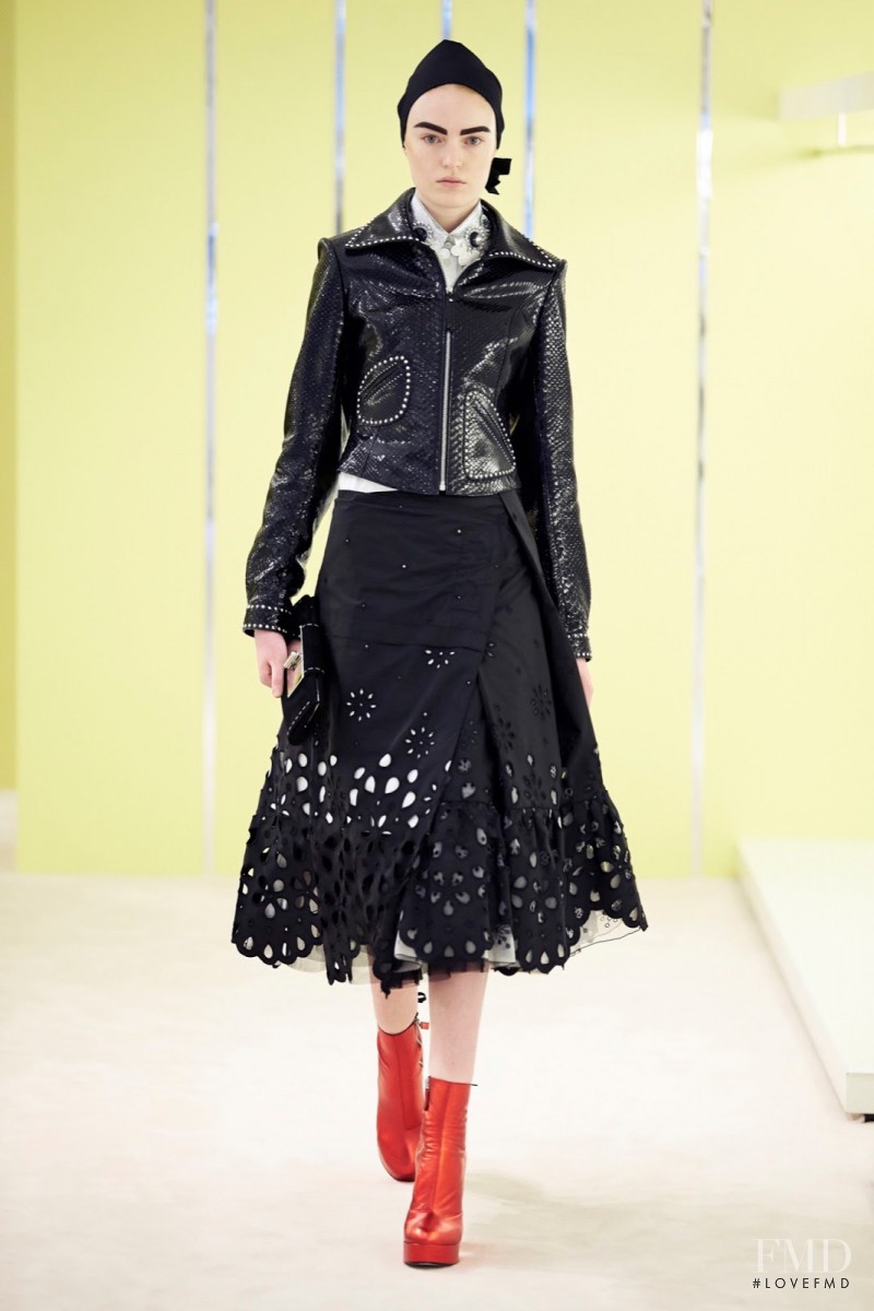 Brooke Durrant featured in  the Marc Jacobs fashion show for Resort 2016