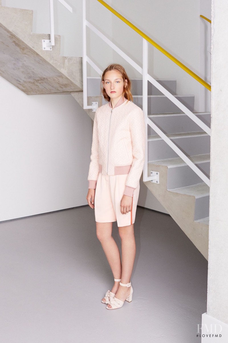 Agnes Nieske featured in  the Jonathan Saunders fashion show for Resort 2016