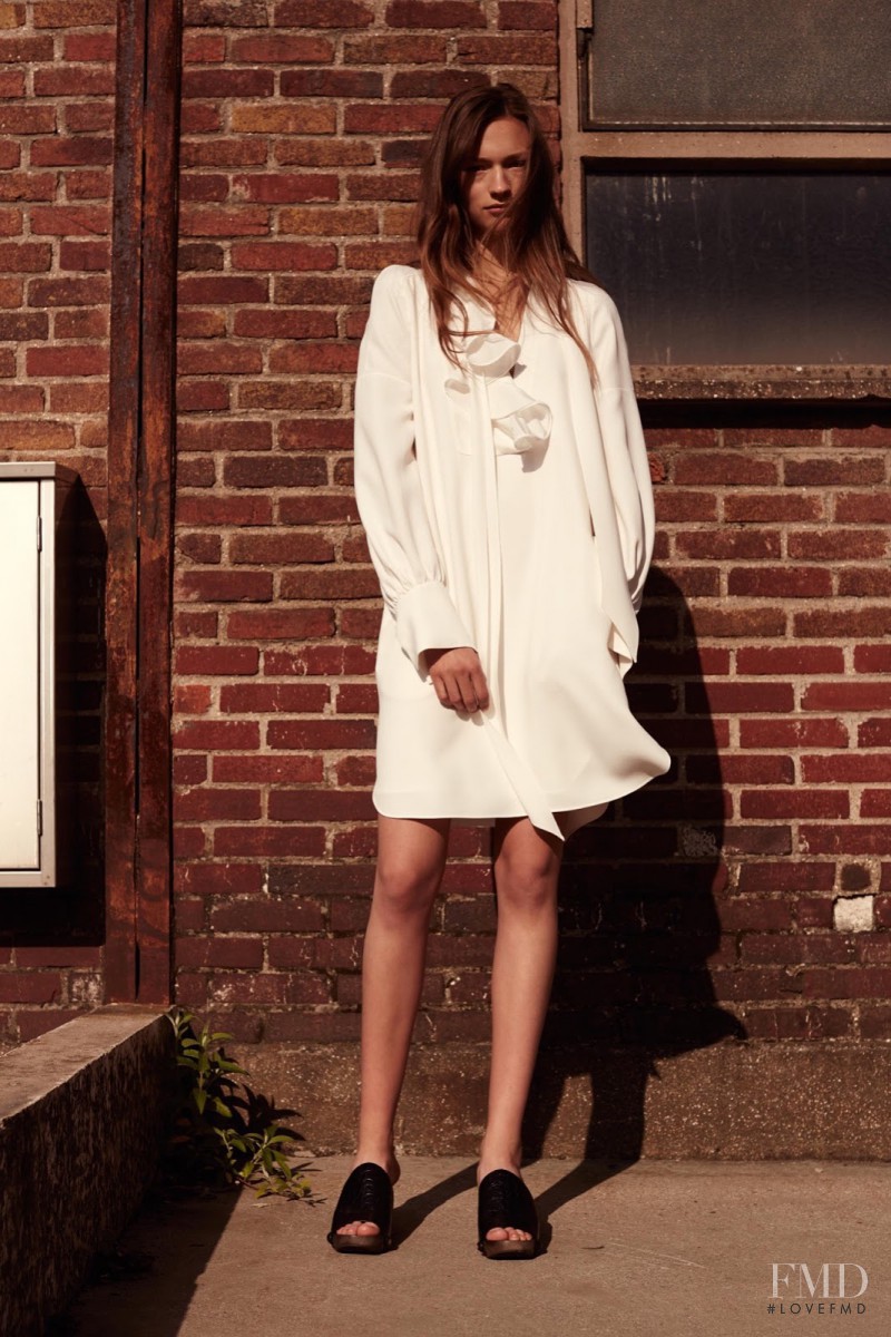 Sophia Ahrens featured in  the Chloe lookbook for Resort 2016