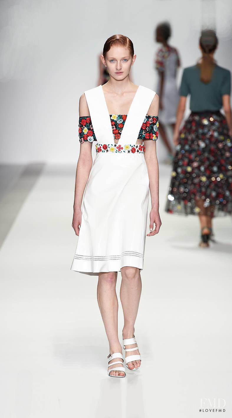 Holly Fulton fashion show for Spring/Summer 2015