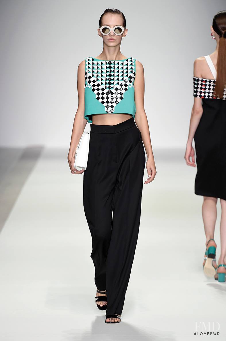 Holly Fulton fashion show for Spring/Summer 2015