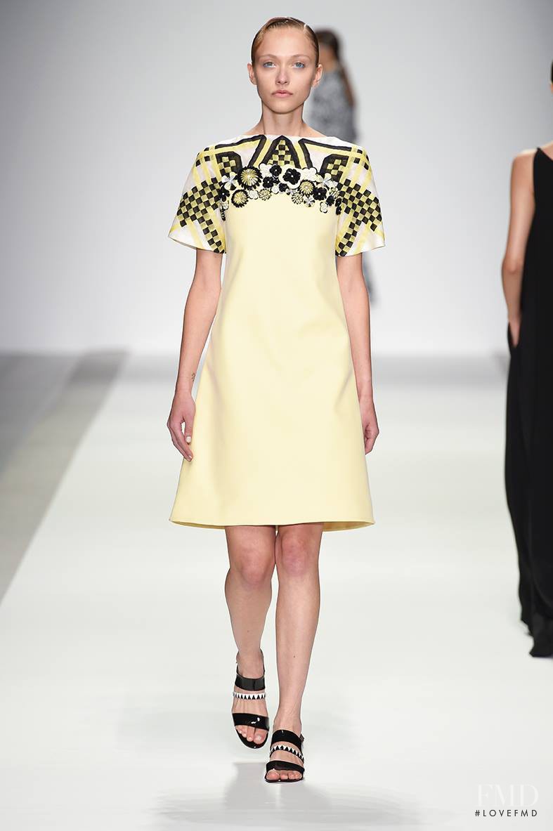 Holly Fulton fashion show for Spring/Summer 2015