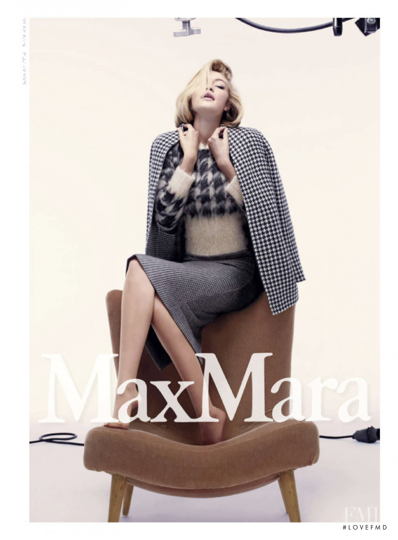 Max Mara advertisement for Autumn/Winter 2015