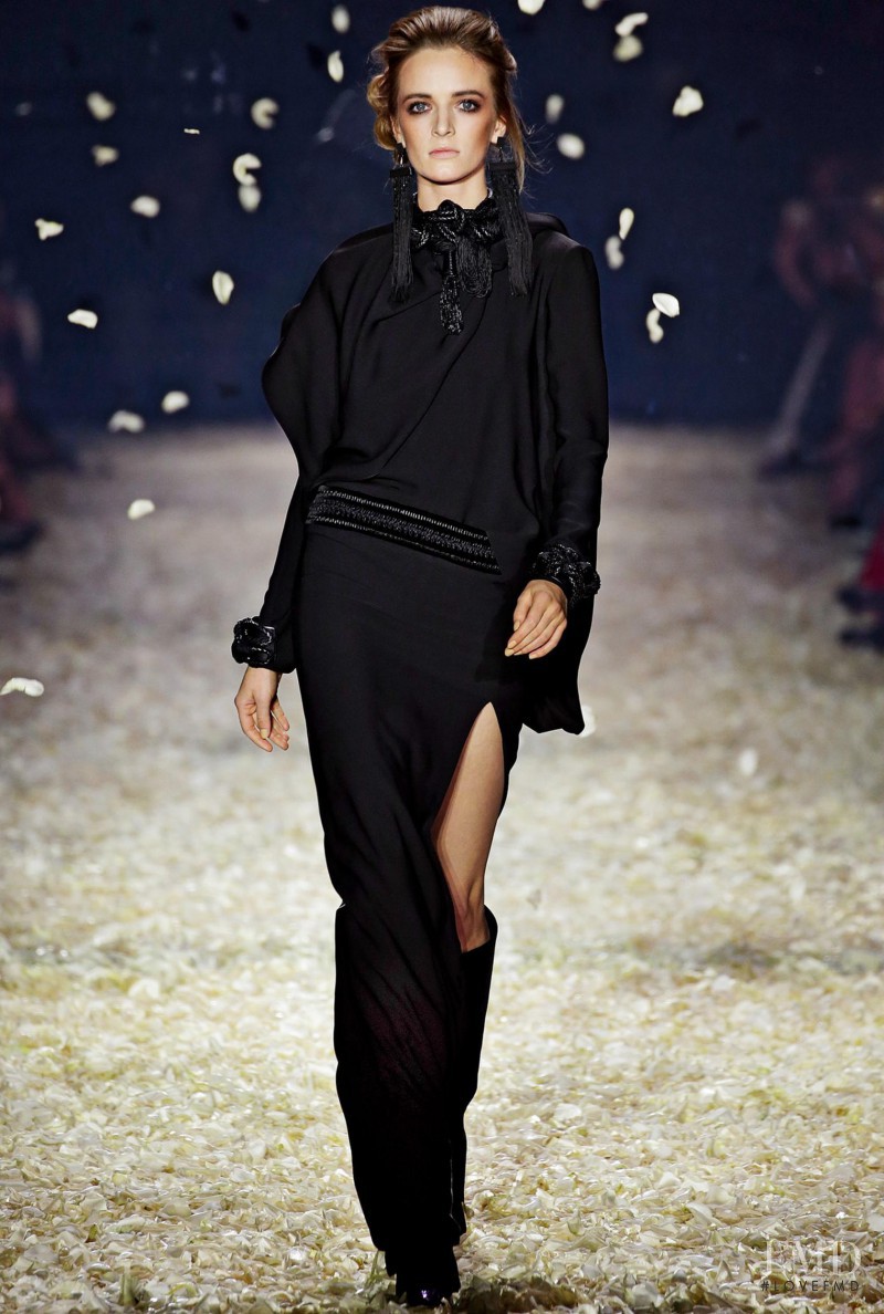 Daria Strokous featured in  the Tom Ford fashion show for Autumn/Winter 2015