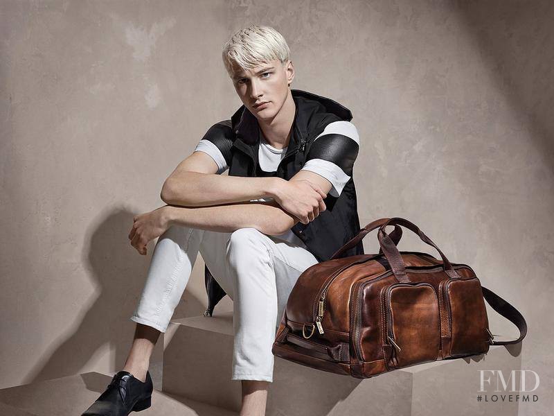 Kenneth Cole advertisement for Spring/Summer 2015