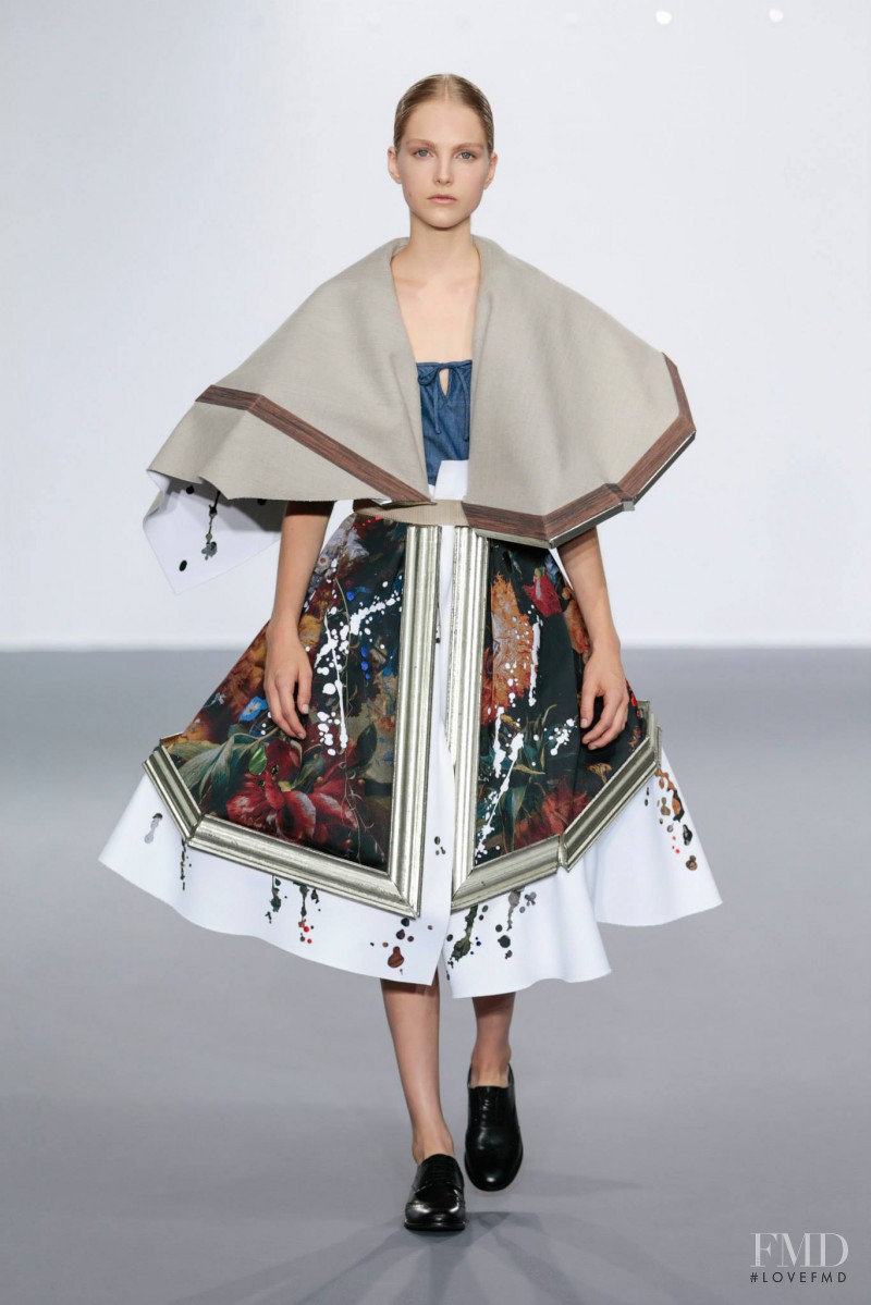 Kirin Dejonckheere featured in  the Viktor & Rolf fashion show for Autumn/Winter 2015