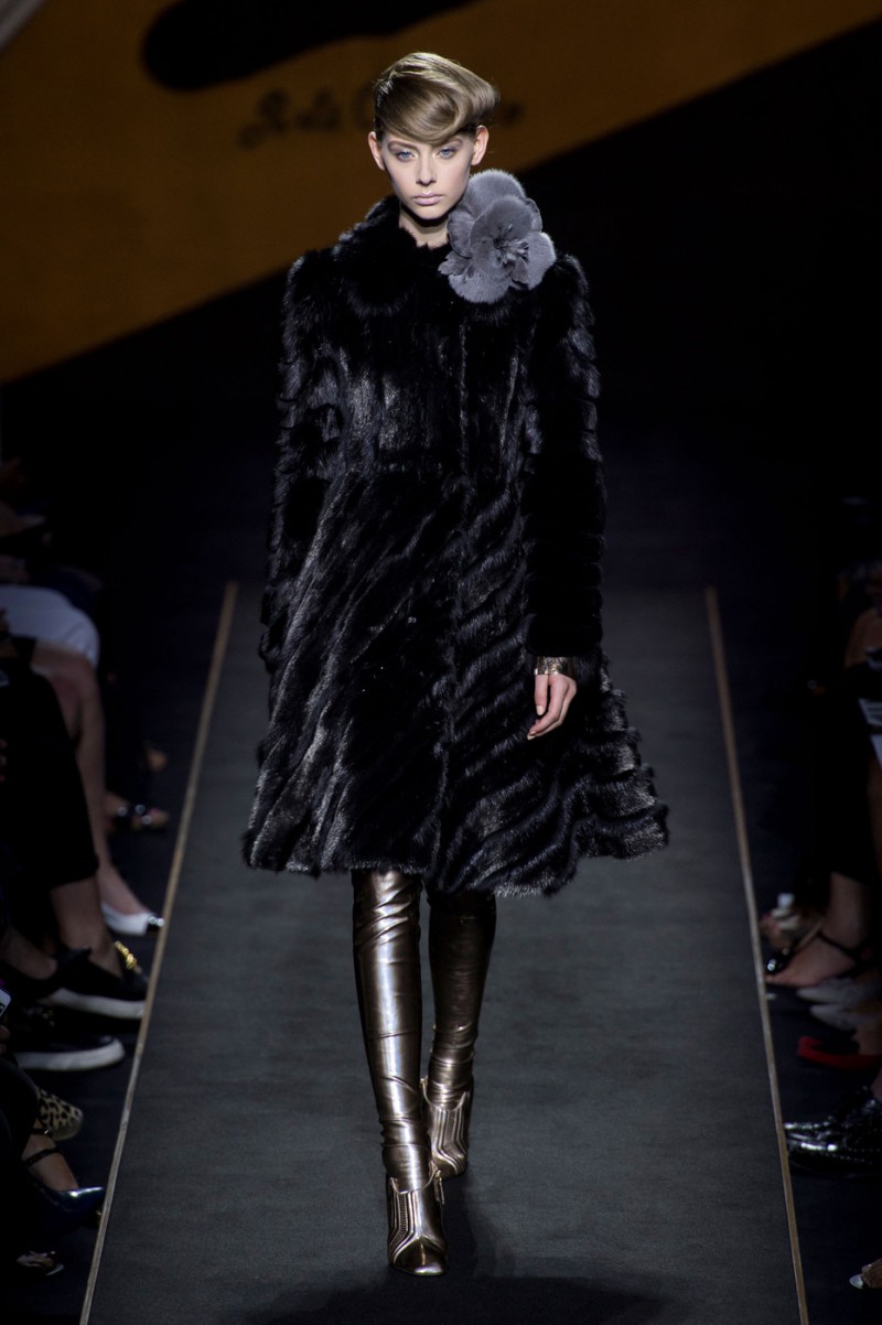 Lauren de Graaf featured in  the Fendi Couture fashion show for Autumn/Winter 2015