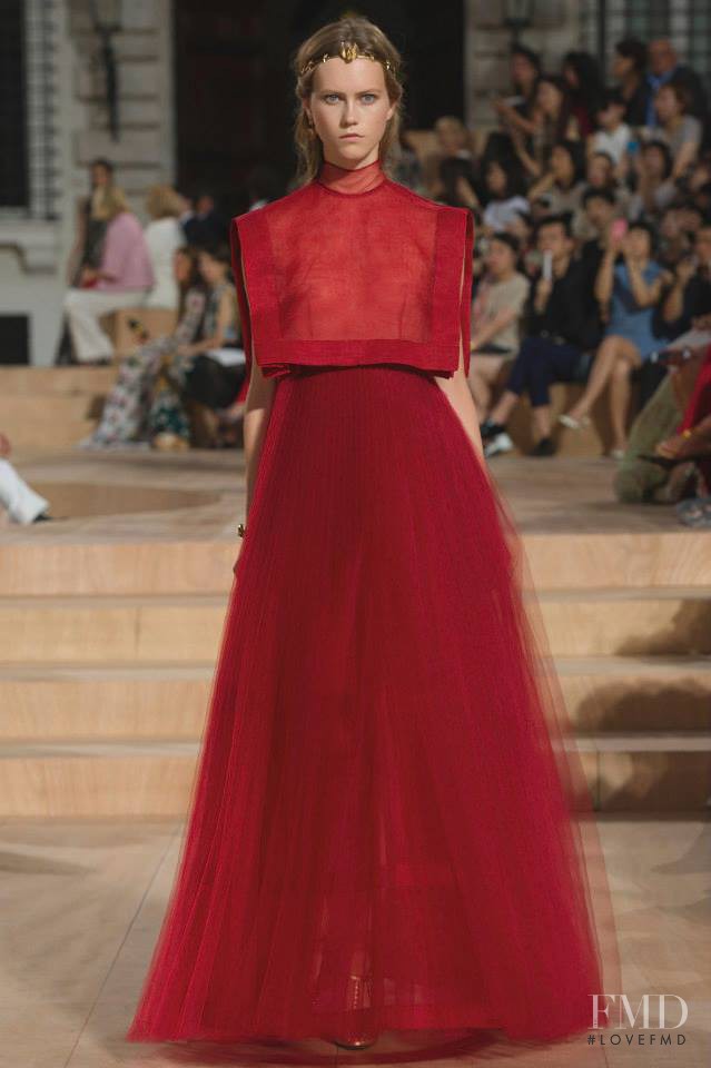 Julie Hoomans featured in  the Valentino Couture fashion show for Autumn/Winter 2015