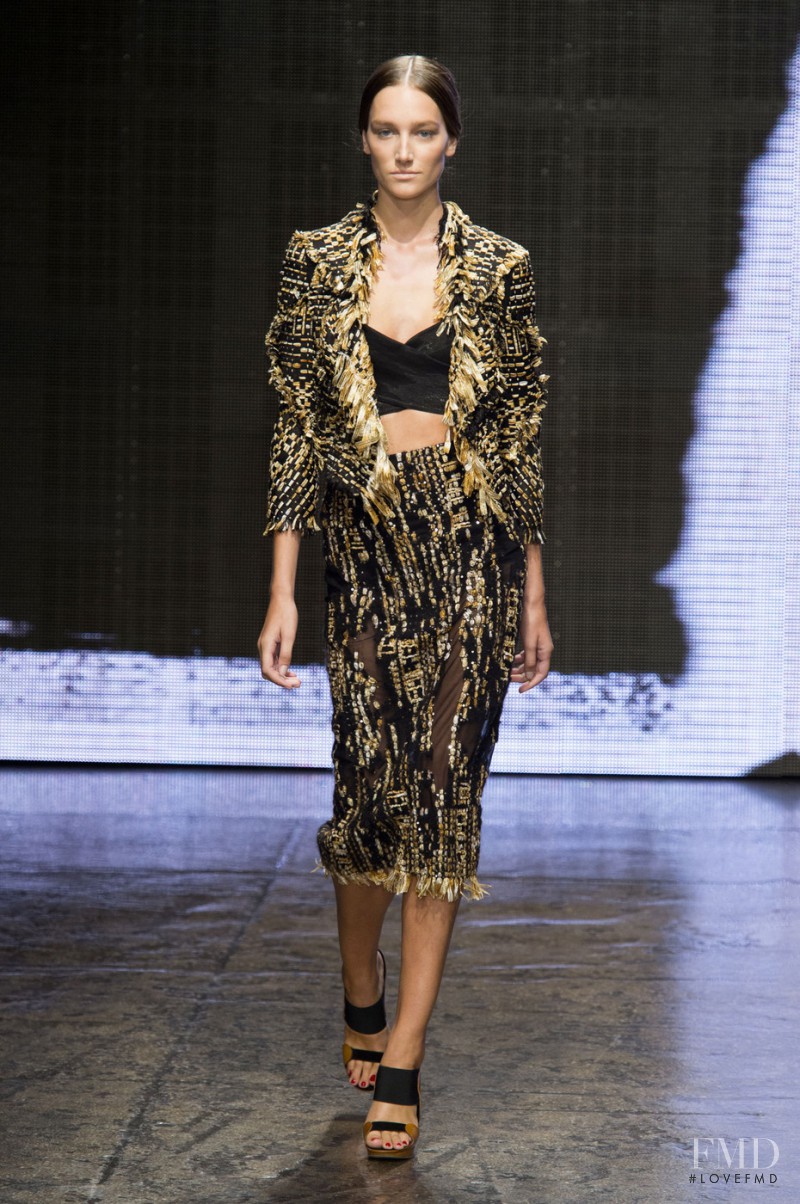 Julia Bergshoeff featured in  the Donna Karan New York fashion show for Spring/Summer 2015