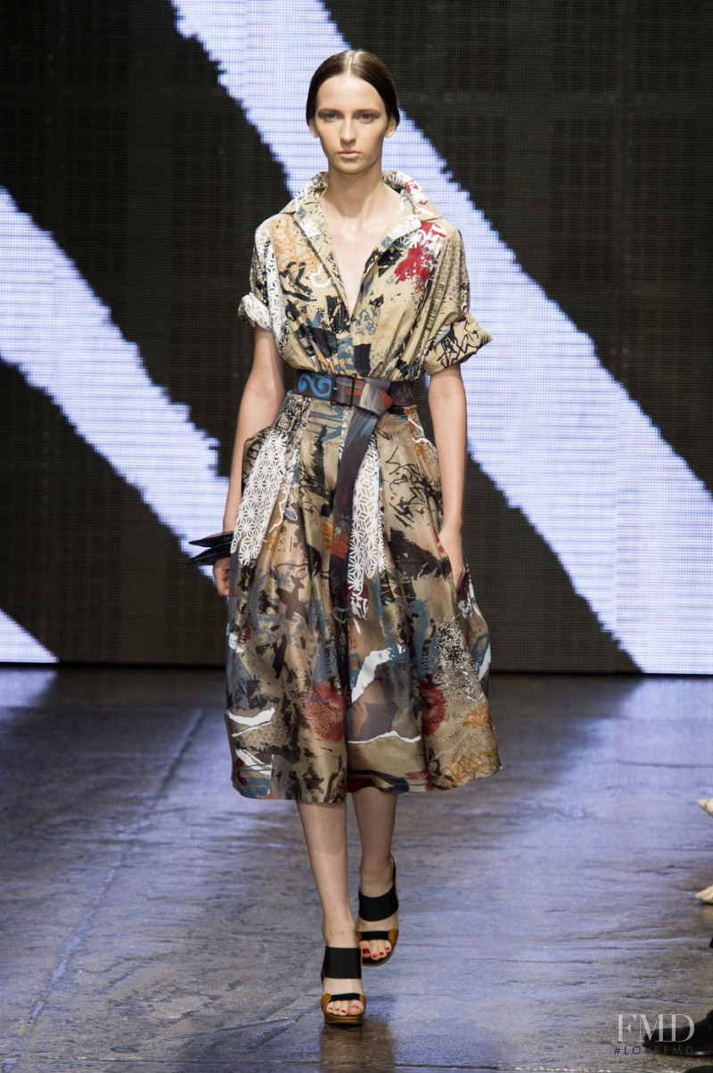 Amanda Murphy featured in  the Donna Karan New York fashion show for Spring/Summer 2015