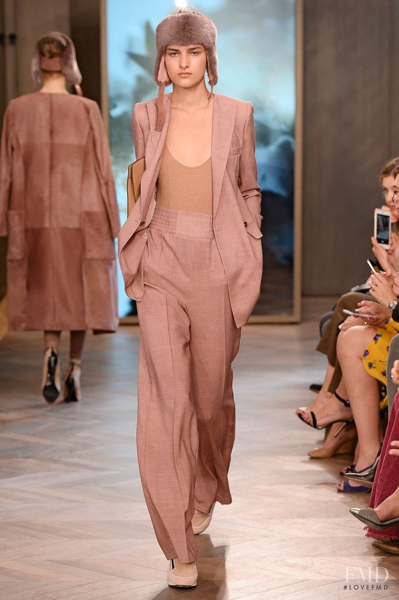 Max Mara fashion show for Resort 2016