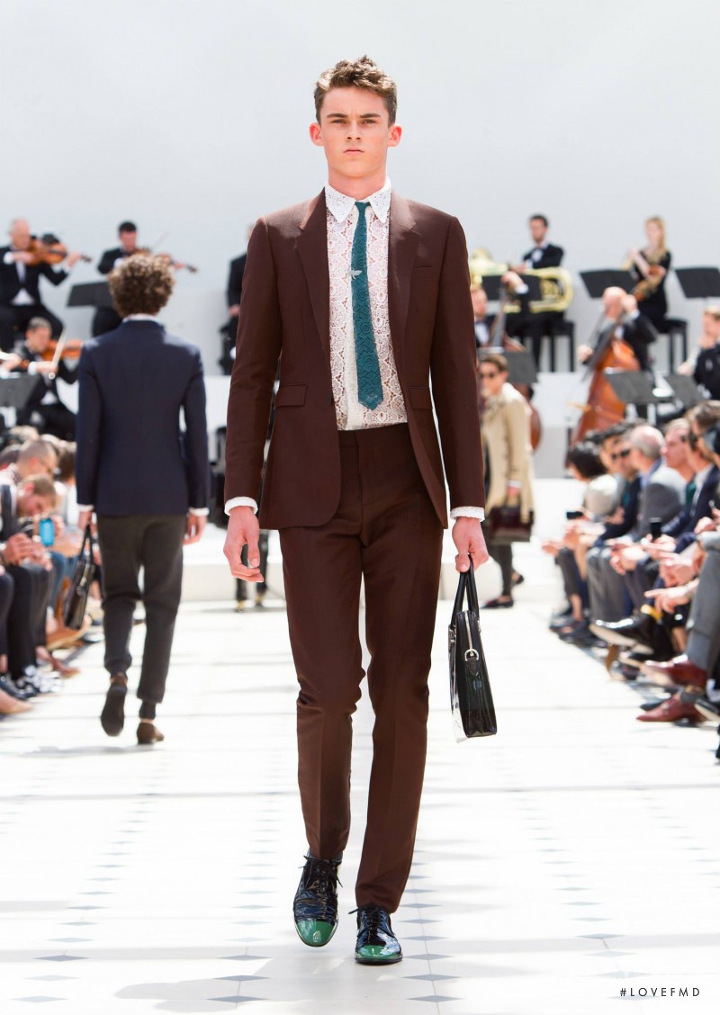 Burberry Prorsum fashion show for Spring/Summer 2016