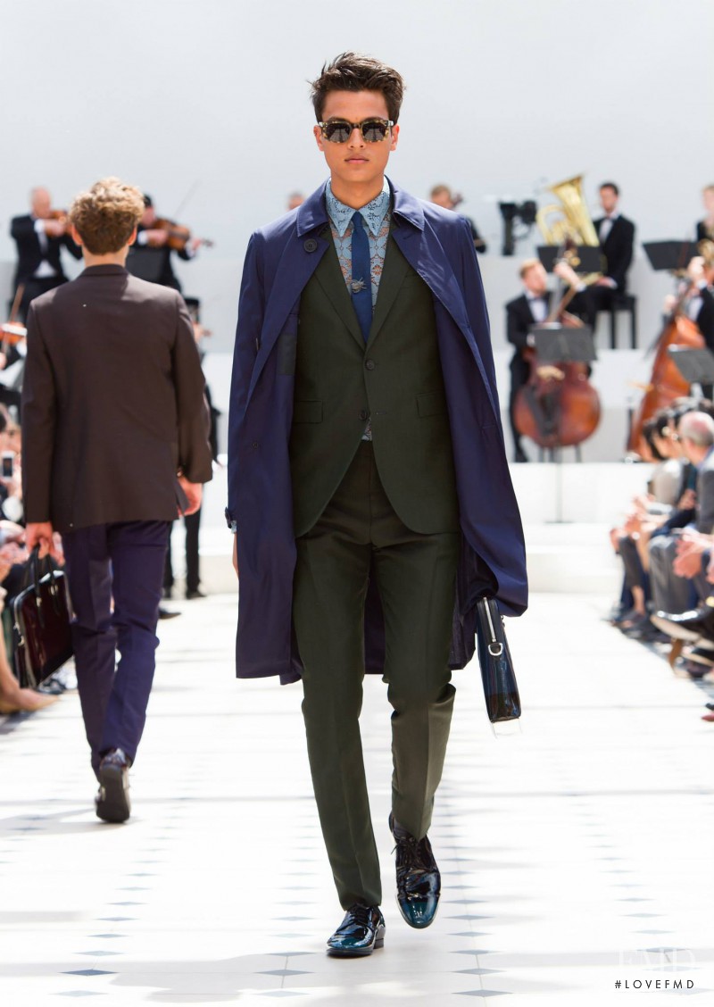 Burberry Prorsum fashion show for Spring/Summer 2016