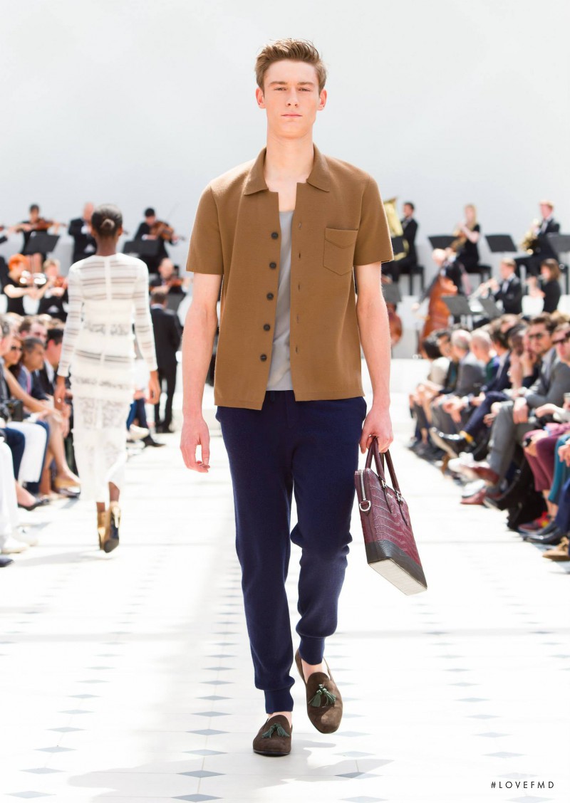 Burberry Prorsum fashion show for Spring/Summer 2016