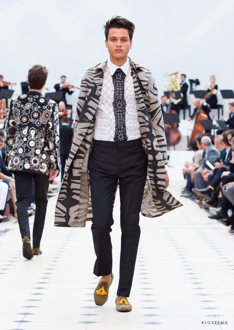 Burberry Prorsum fashion show for Spring/Summer 2016