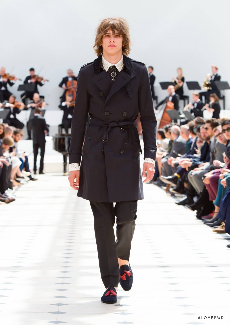 Burberry Prorsum fashion show for Spring/Summer 2016