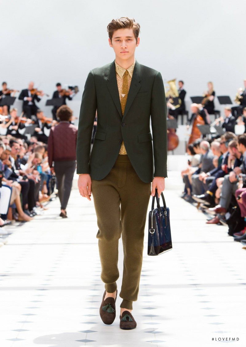 Burberry Prorsum fashion show for Spring/Summer 2016