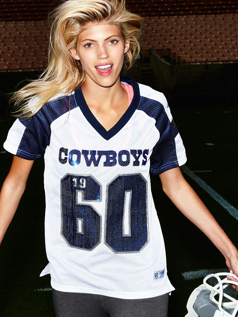 Devon Windsor featured in  the Victoria\'s Secret PINK catalogue for Spring/Summer 2015