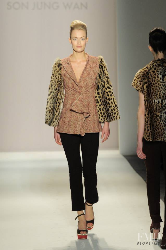 Son Jung Wan fashion show for Autumn/Winter 2013