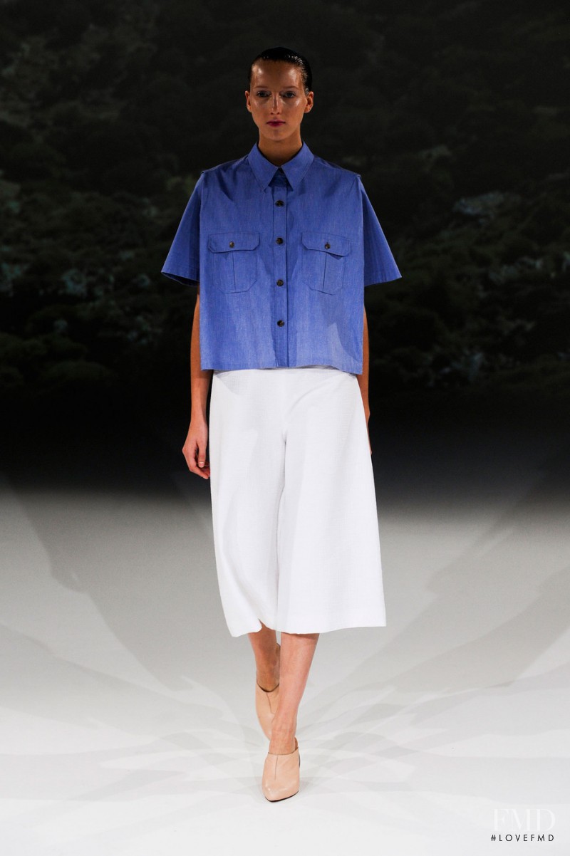 Iris Egbers featured in  the Hussein Chalayan fashion show for Spring/Summer 2013
