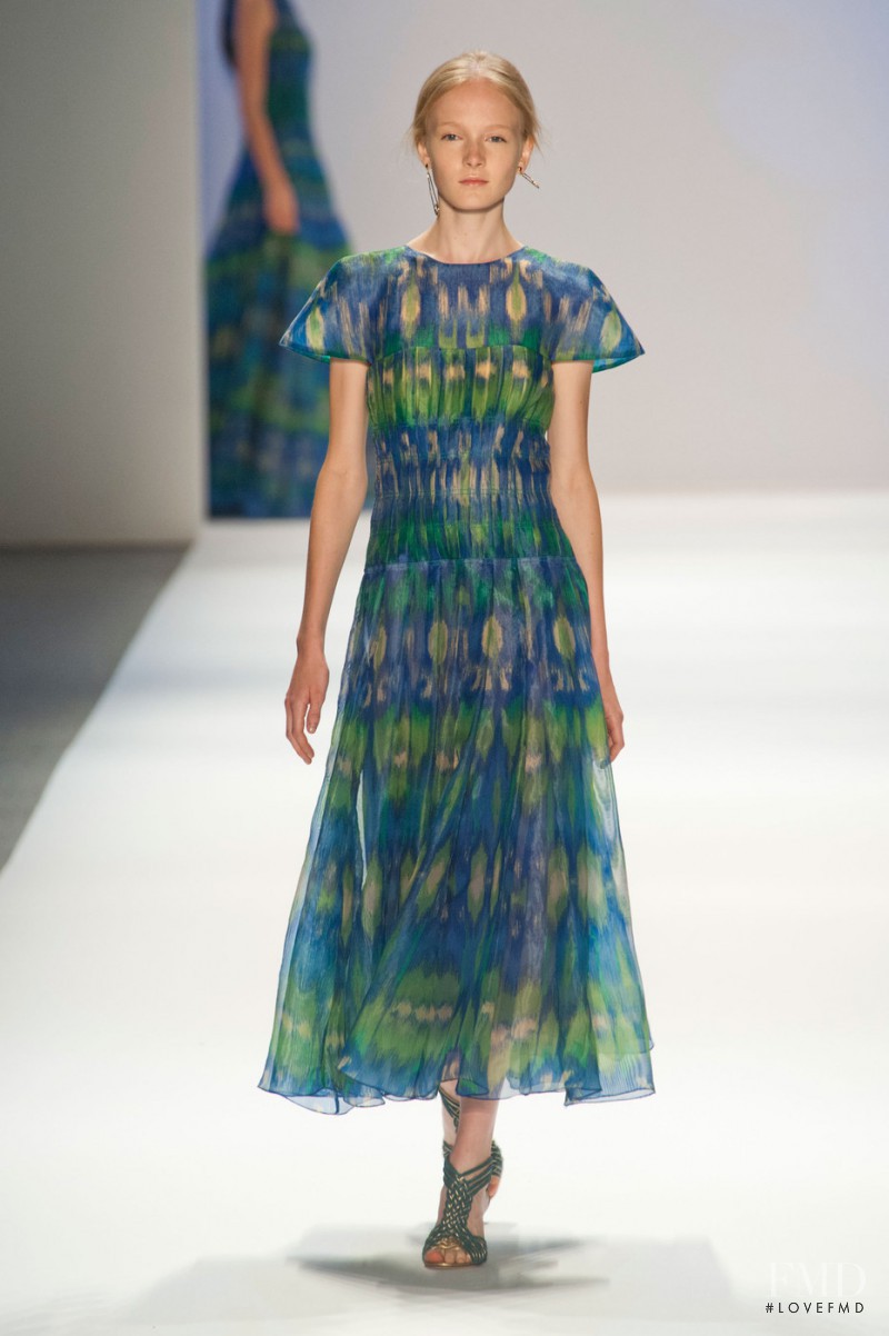 Tadashi Shoji fashion show for Spring/Summer 2013