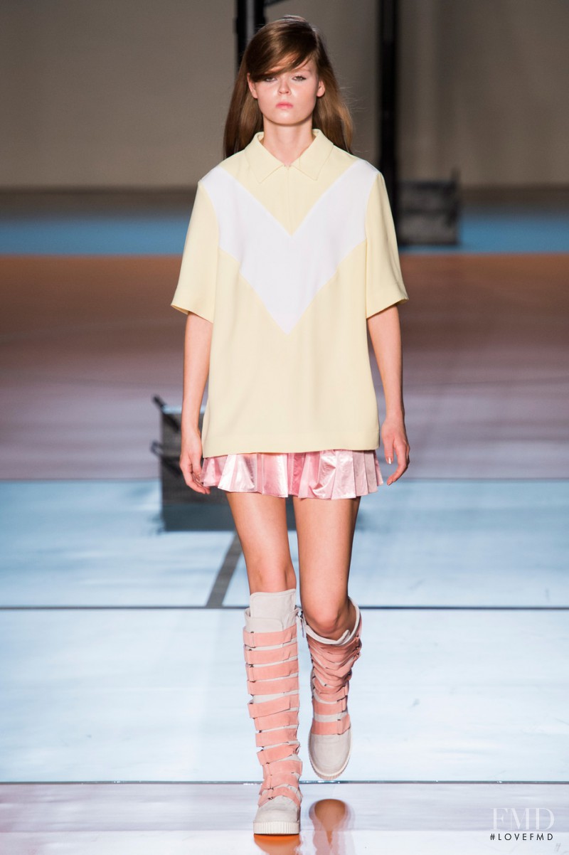 Au Jour Le Jour fashion show for Spring/Summer 2015