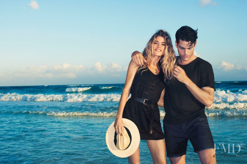 Doutzen Kroes featured in  the H&M advertisement for Summer 2013