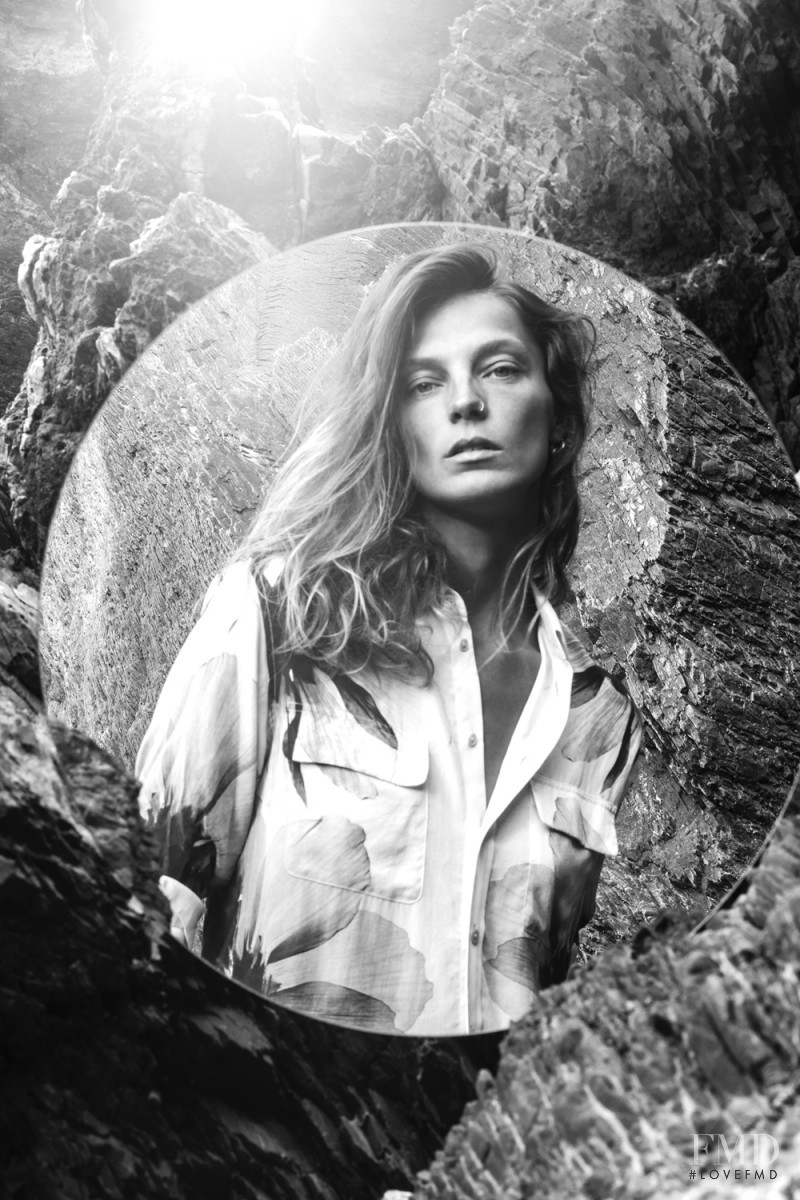 Daria Werbowy featured in  the Equipment advertisement for Autumn/Winter 2015