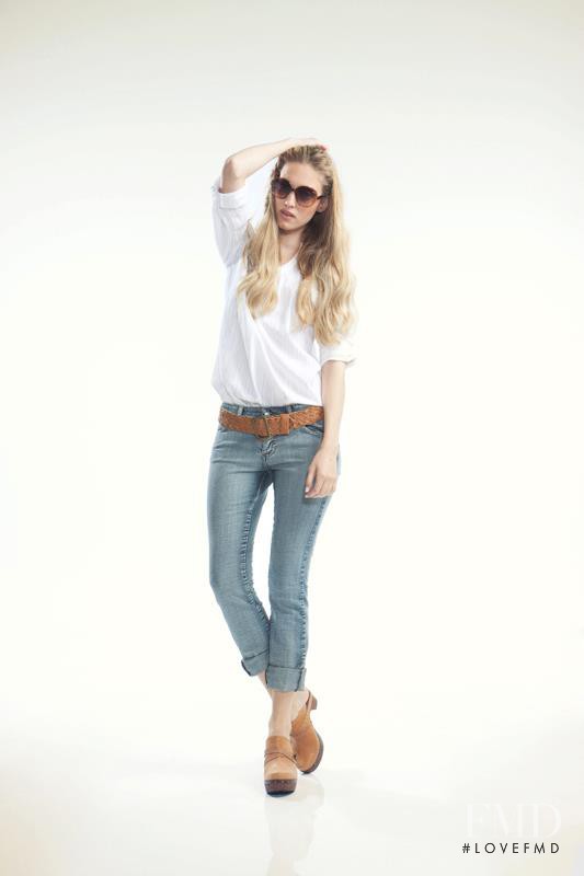 Estancias Chiripa lookbook for Spring/Summer 2012