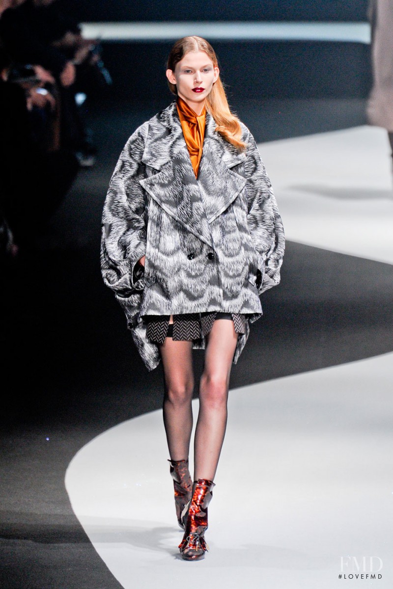 Viktor & Rolf fashion show for Autumn/Winter 2012