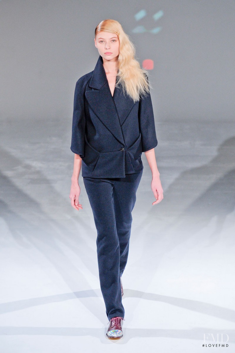 Hussein Chalayan fashion show for Autumn/Winter 2012