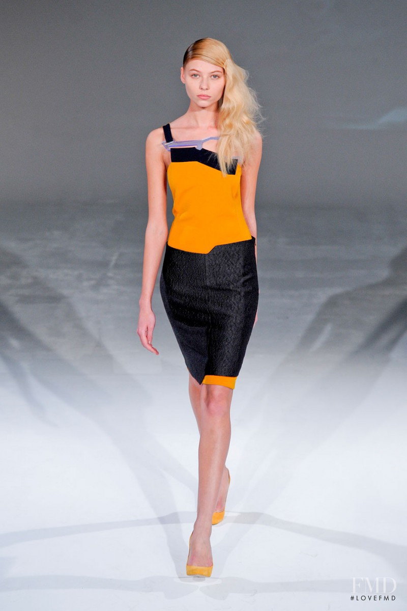 Hussein Chalayan fashion show for Autumn/Winter 2012