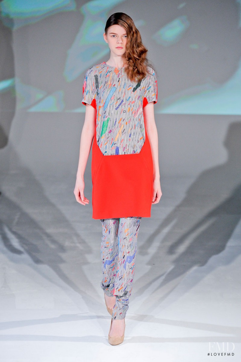 Hussein Chalayan fashion show for Autumn/Winter 2012