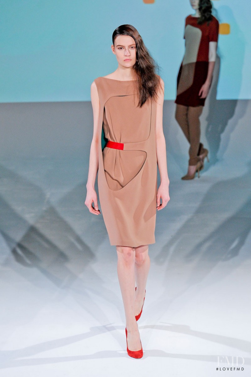 Hussein Chalayan fashion show for Autumn/Winter 2012