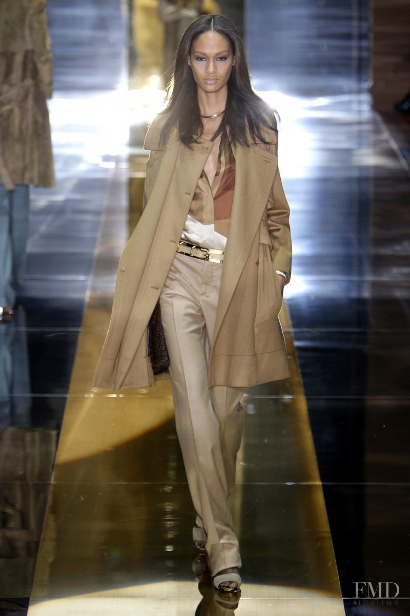 Joan Smalls featured in  the Gucci fashion show for Autumn/Winter 2010