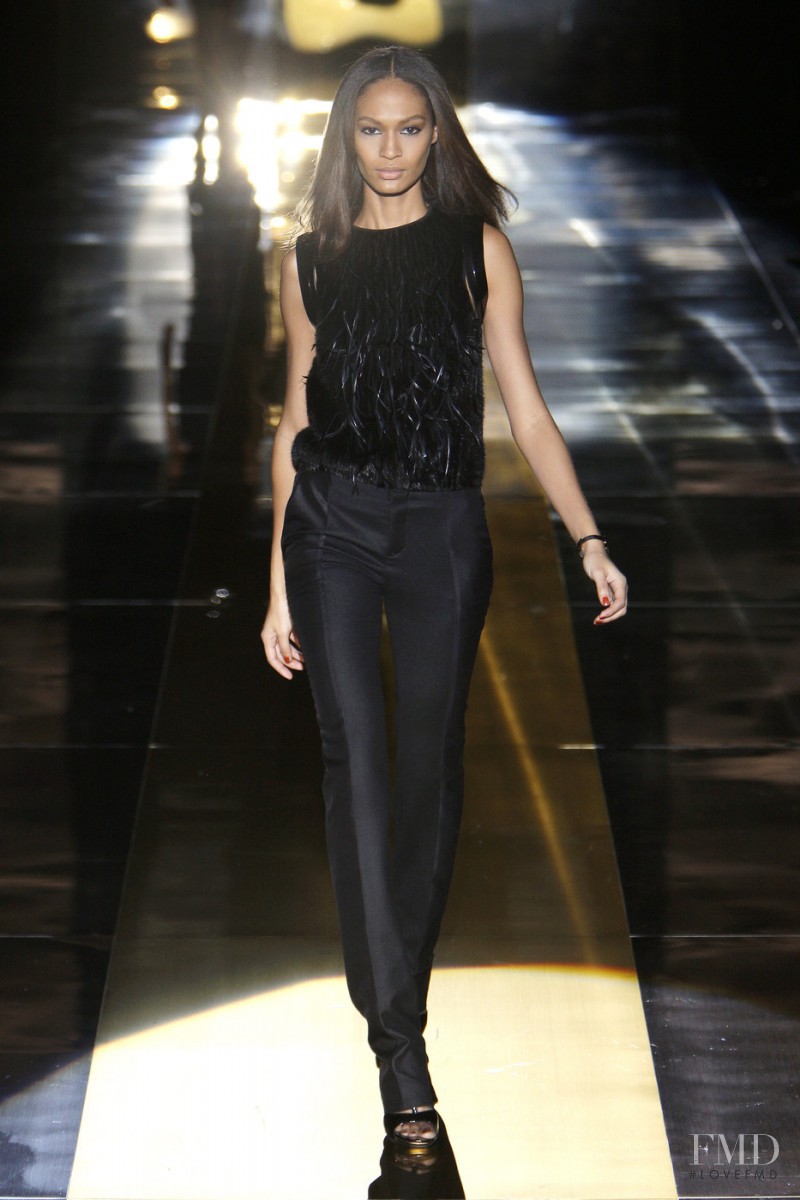 Joan Smalls featured in  the Gucci fashion show for Autumn/Winter 2010