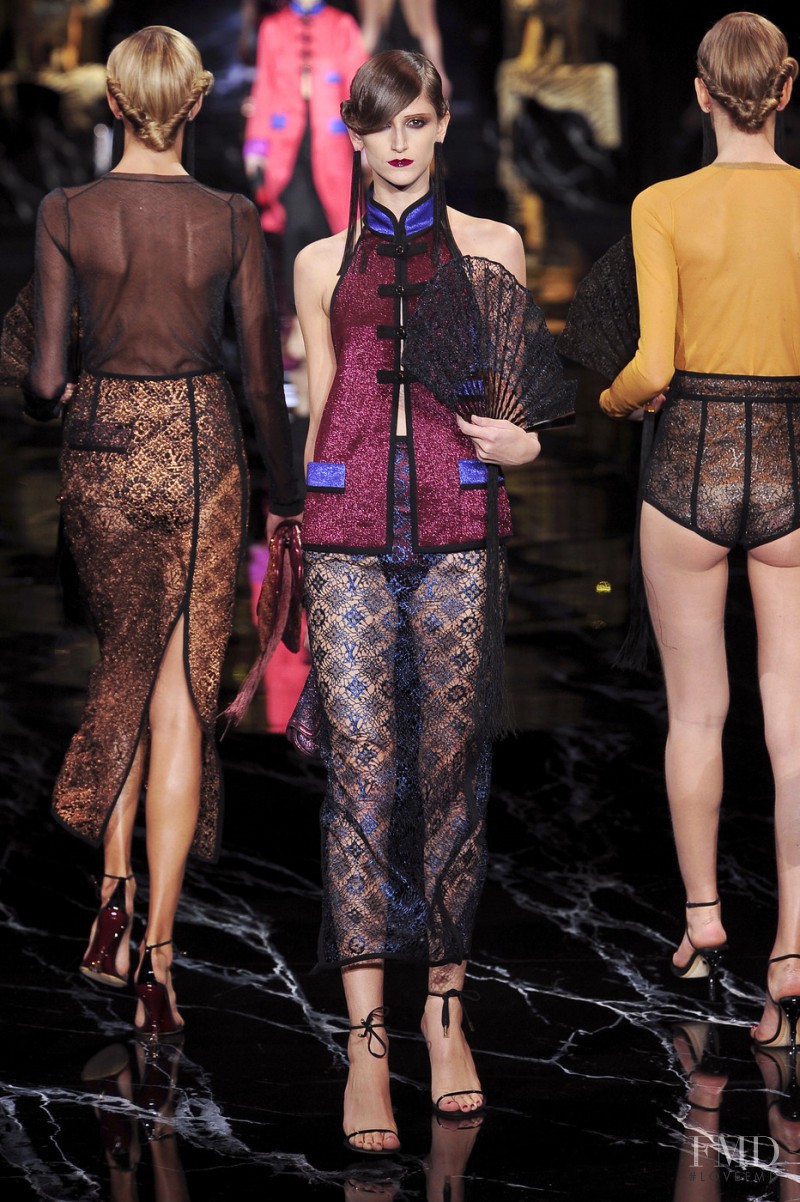 Louis Vuitton fashion show for Spring/Summer 2011