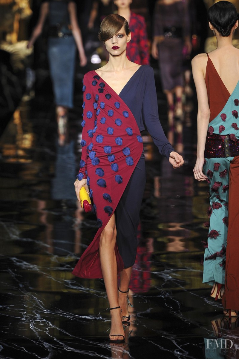 Louis Vuitton fashion show for Spring/Summer 2011