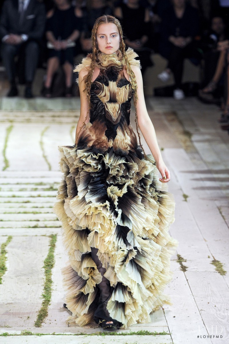 Hanna Samokhina featured in  the Alexander McQueen fashion show for Spring/Summer 2011