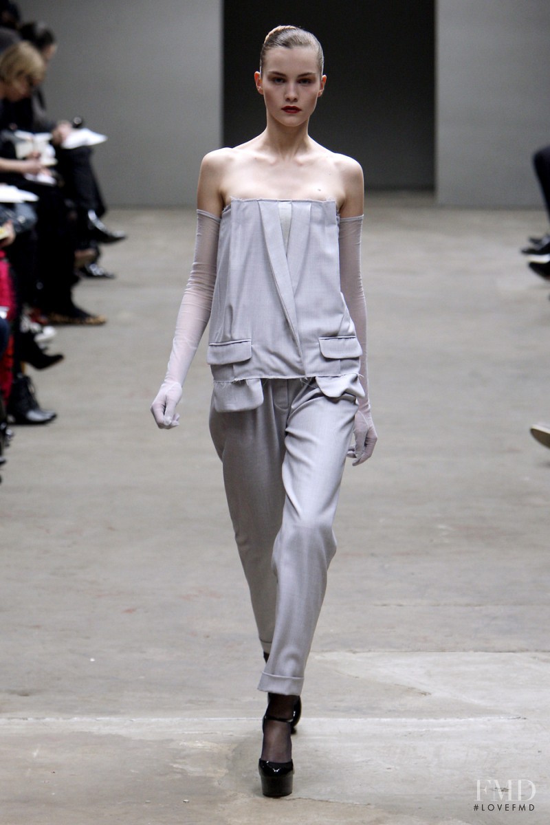 Richard Nicoll fashion show for Autumn/Winter 2010