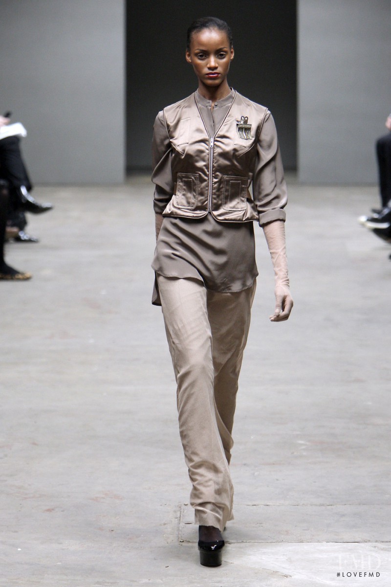 Richard Nicoll fashion show for Autumn/Winter 2010